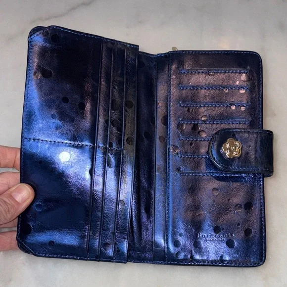Borgasets Wallet Full Size Leather Bifold Iridescent Blue Quilted Genuine RFID - Picture 14 of 16